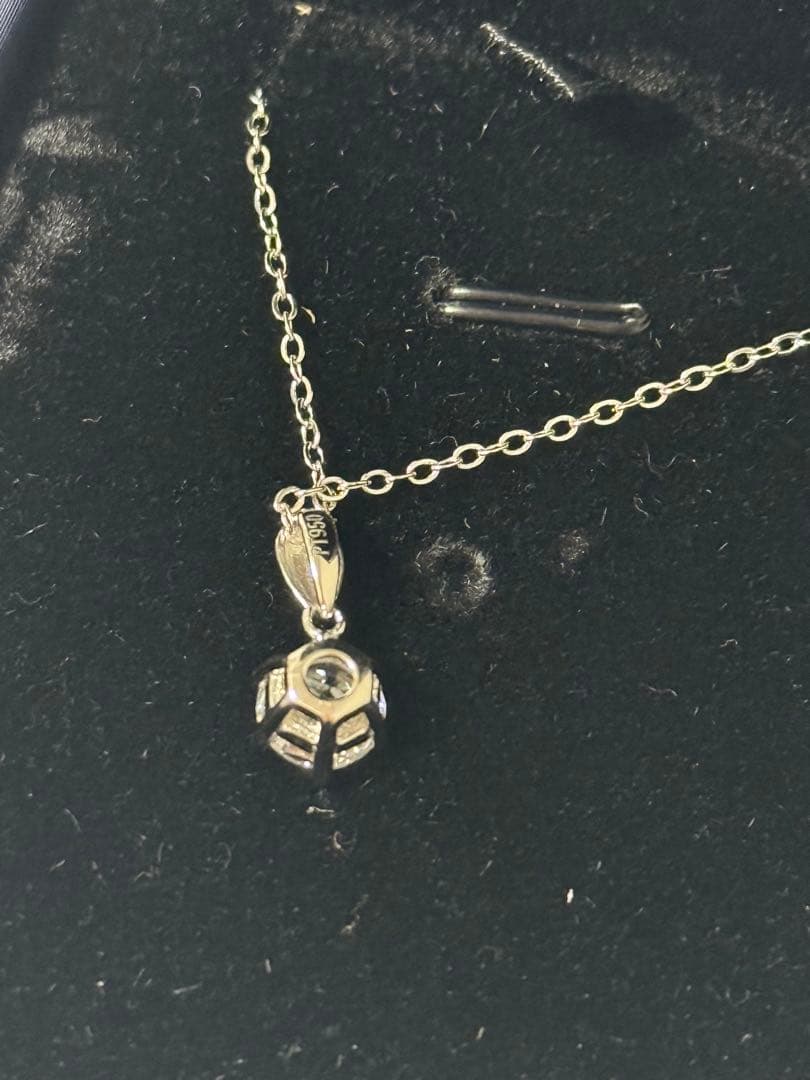 ネックレス　PT950刻印あり　　プラチナ　アクセサリー