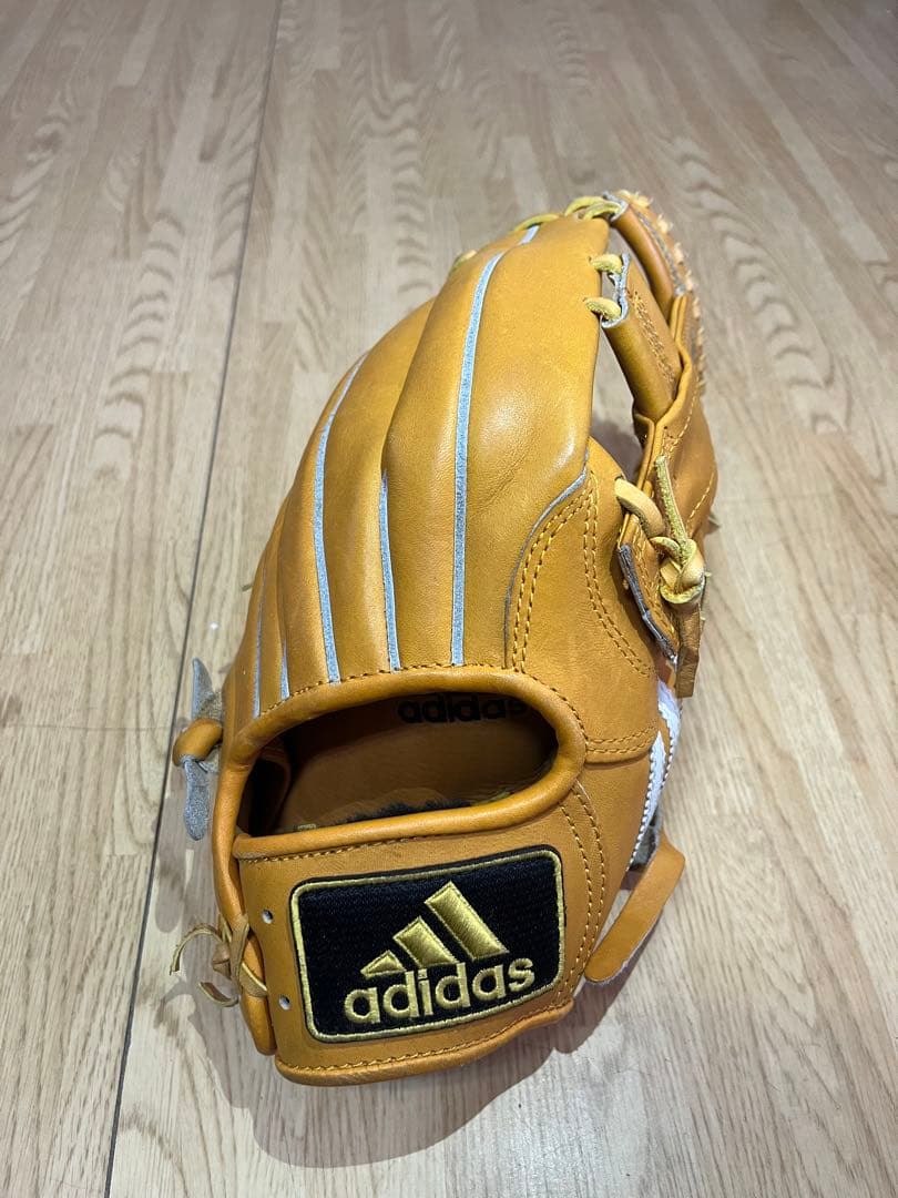 adidas 軟式グローブ イエロー 3本ライン