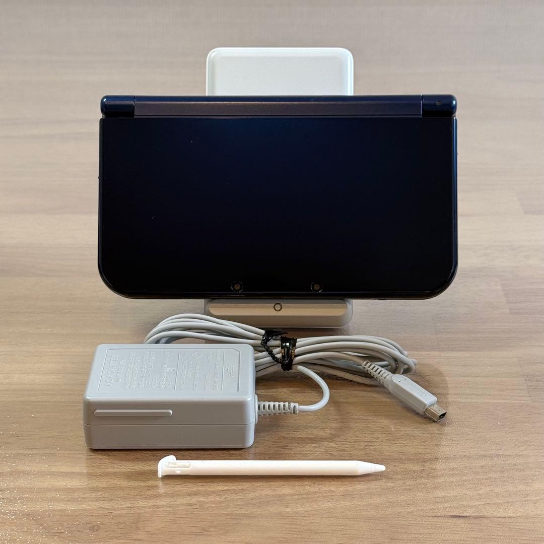 4-274【美品】Newニンテンドー3DS LL メタリックブルー