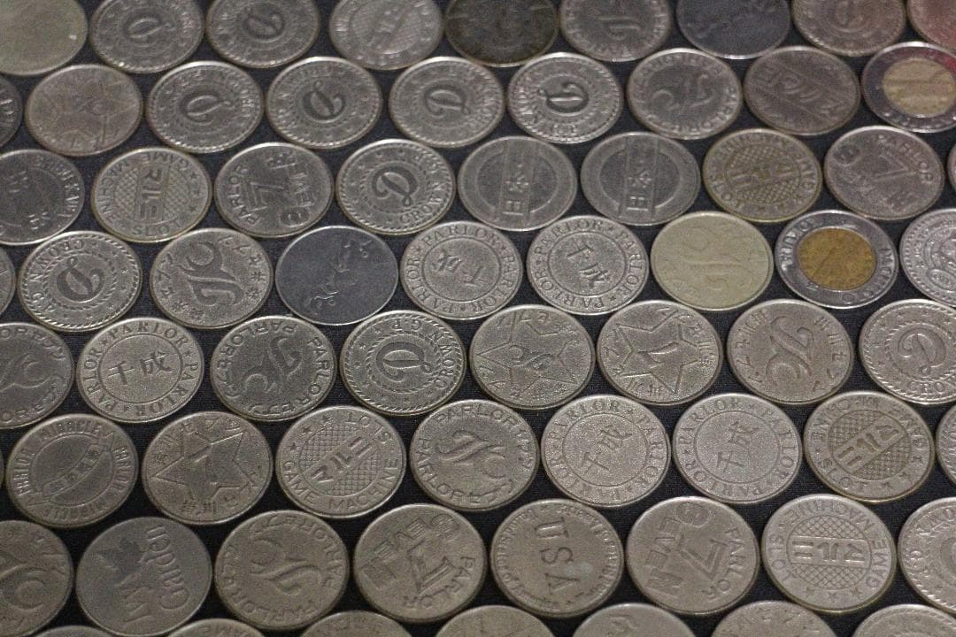 メダル スロット 25パイ 約9kg （ドル箱付き）