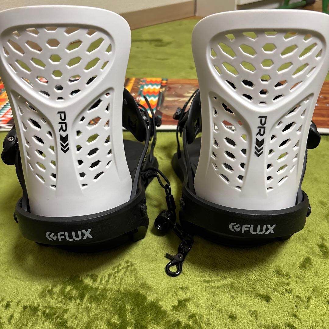 【新品・未使用】スノーボードelan PRISM 137 バインflux S