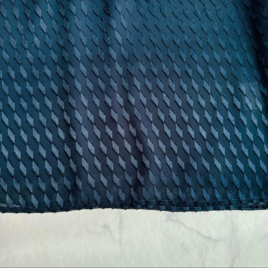 ピンキーアンドダイアン◆バイアスダイヤ柄カットジャカードブラウス　ブラック