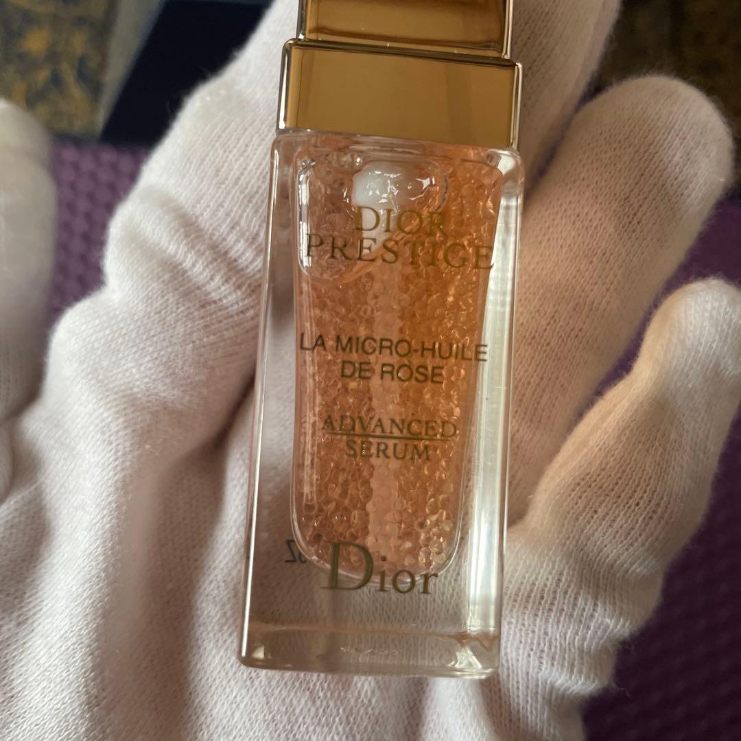 Dior 香水ボトル付きパッケージ