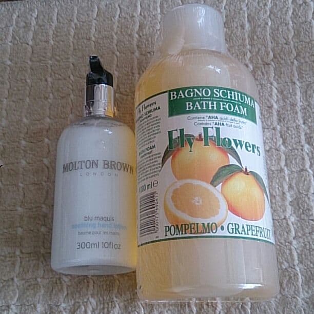 いい香りスベスベ ハンドローション300ml＆イタリア製ボディーソープ