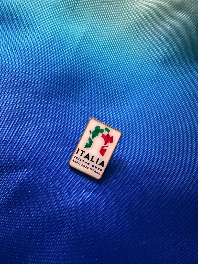 マミ　イタリア館ピンバッチ　万博