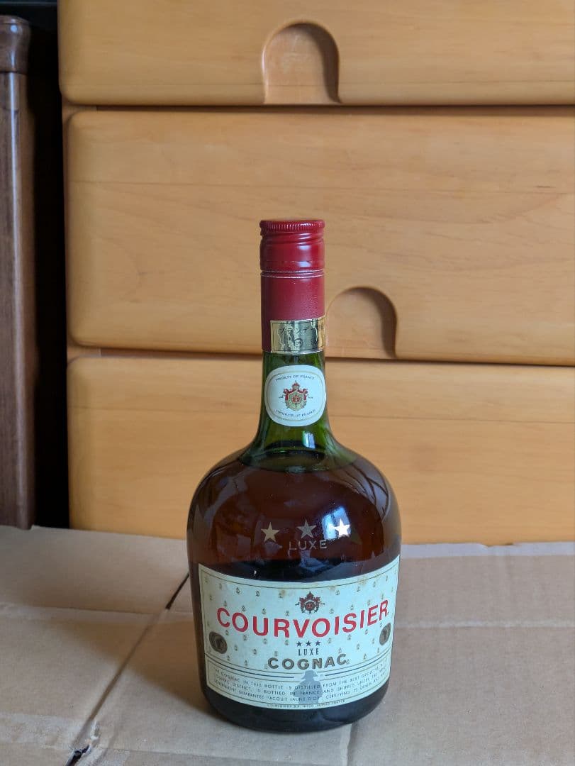 クルボアジェ V.S.O.P、 LUXE COGNAC(特級従価）セット古酒