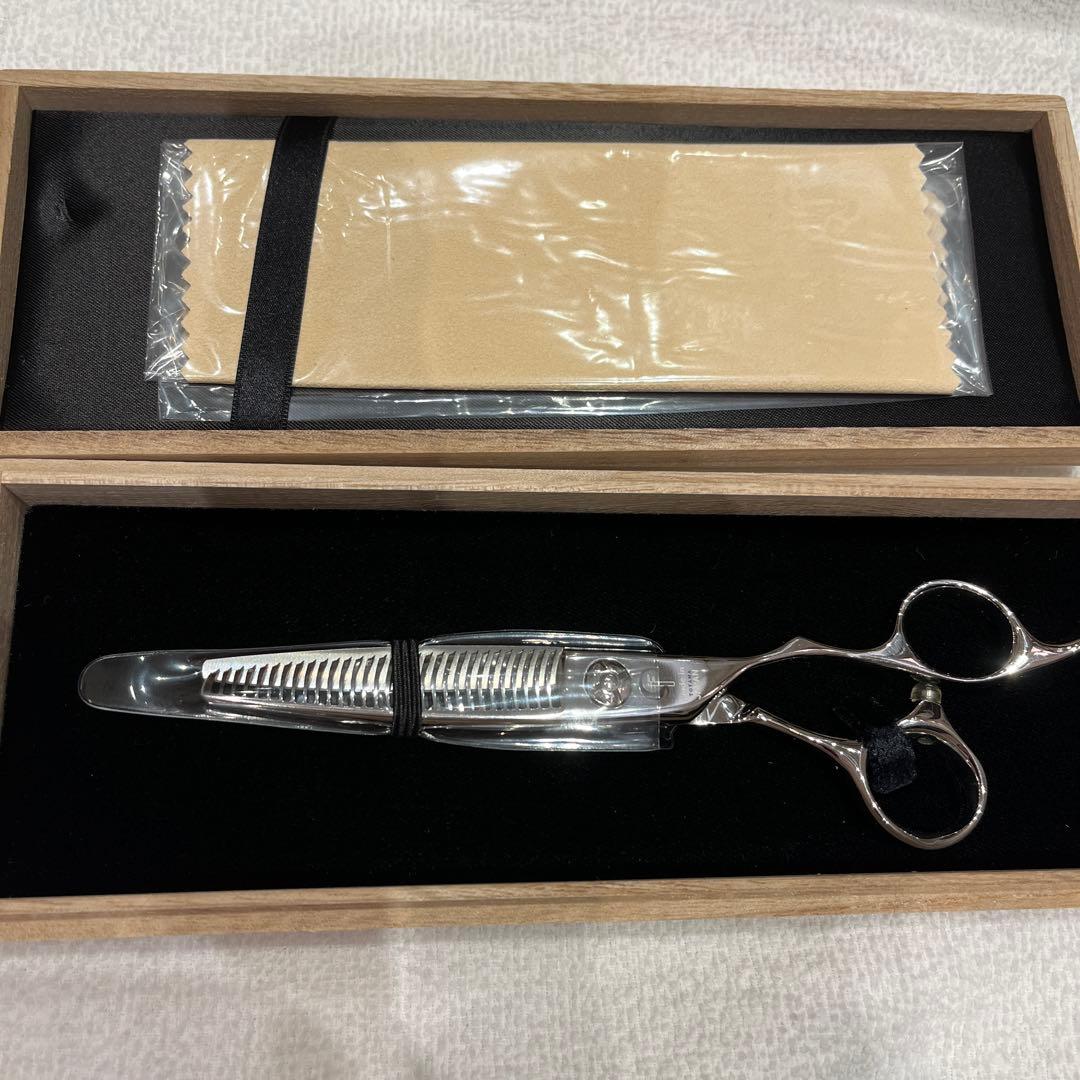 新品未使用)トラックシザーズ　定価11万