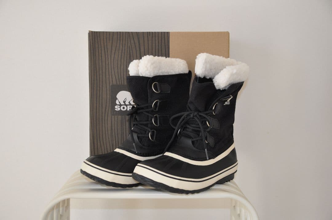 ​【美品・箱付】SOREL ソレル ウィンターカーニバル 25cm Black