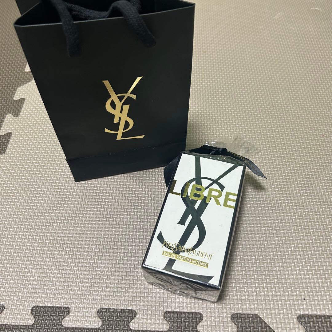 イヴ・サンローラン　リブレオードパルファムアンタンス　50ml