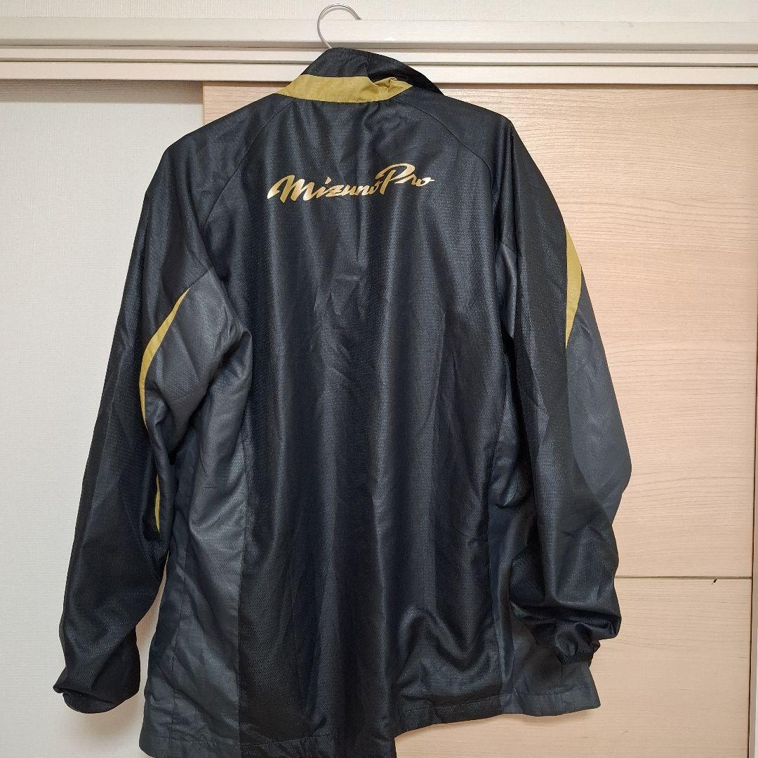 ミズノプロウインドブレーカー