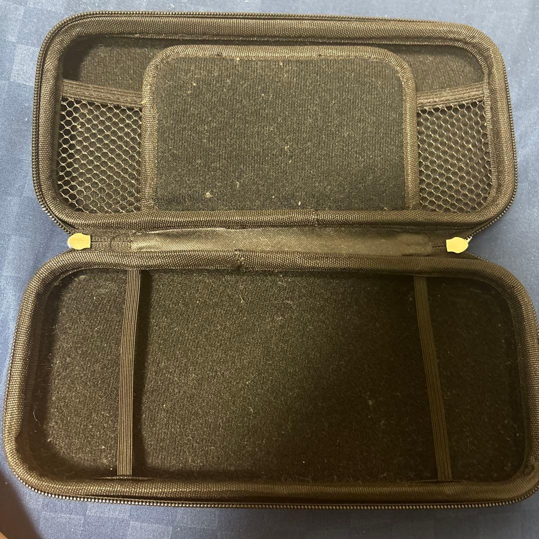 任天堂Switchライト　ケース付き