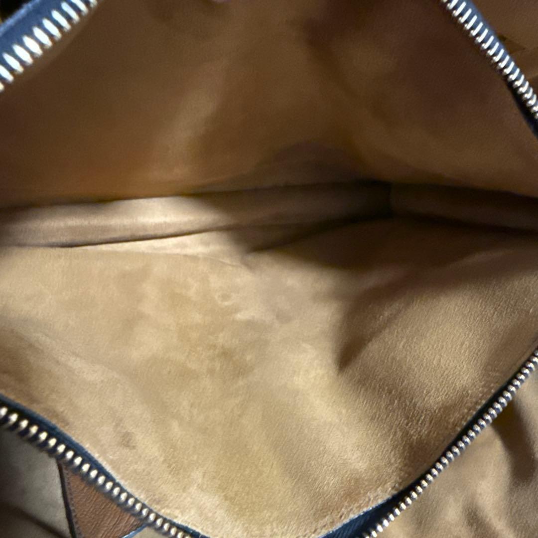 ハンドバッグ　miumiu マドラスレザー　トートバッグ