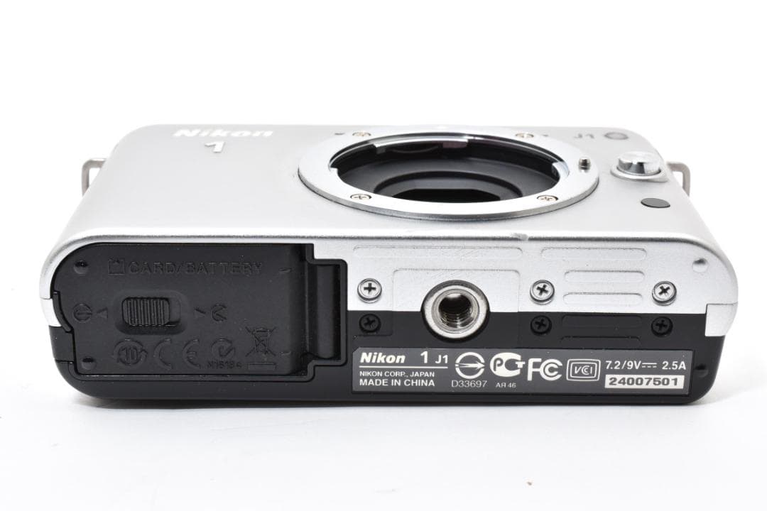ニコン 1 J1 ミラーレスデジタルカメラボディ シルバー バッテリー x2