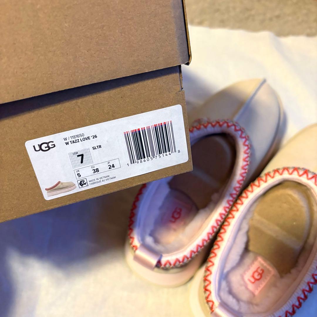 ７♡２４cm♡UGG♡Tazz Love♡新品未使用⑅◡̈⃝*