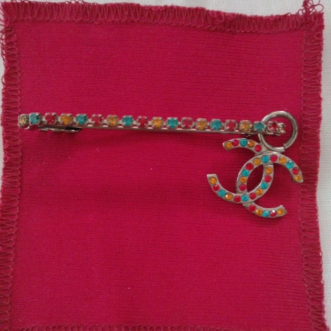 CHANEL CCロゴ ピンブローチ マルチカラー