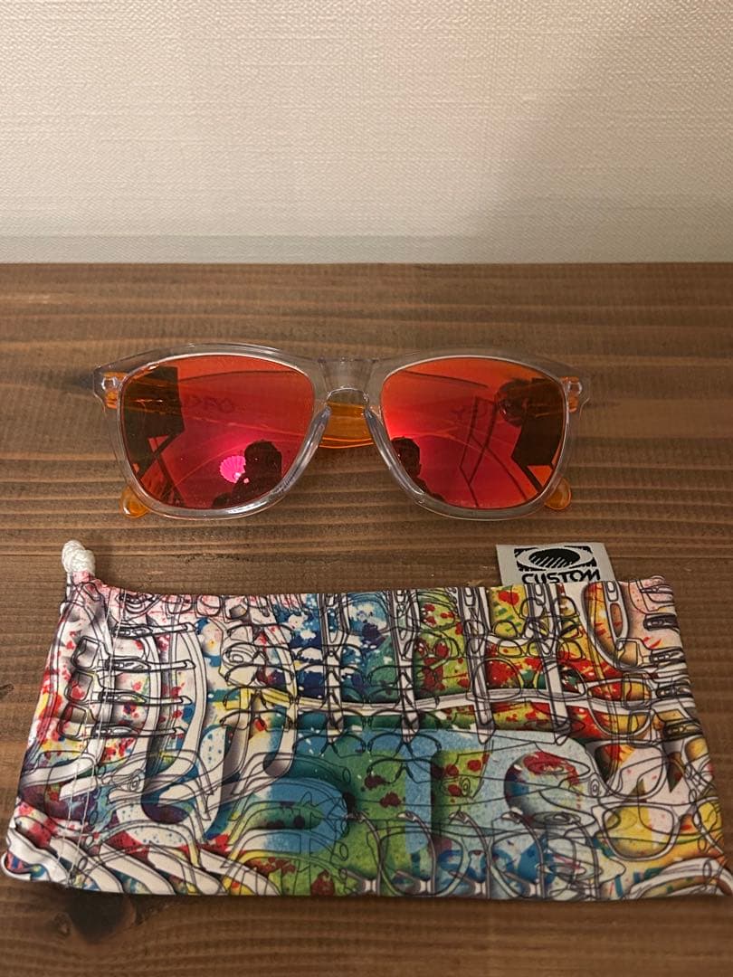 小物 OAKLEY FROGSKIN