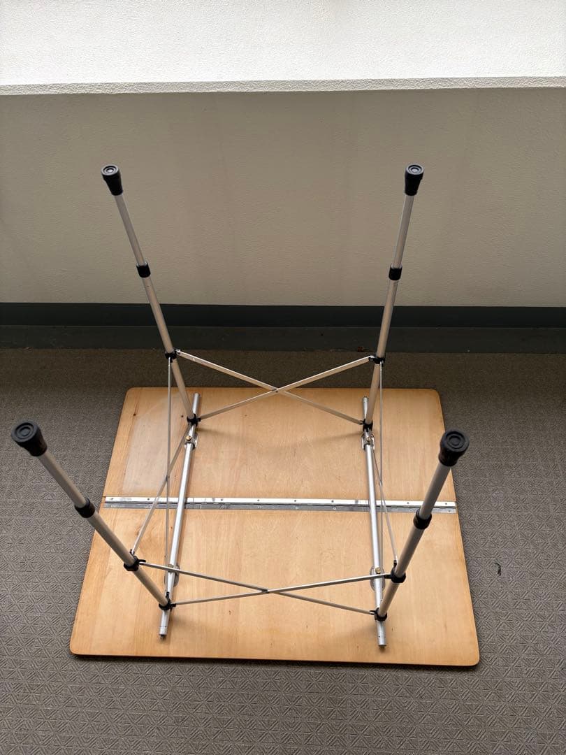 ヤマコウ期の  peak アジャスタブル フォールディングテーブル