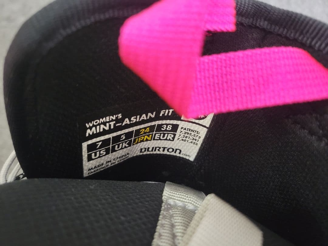 [美品] BURTON MINT-ASIAN FIT 24cm