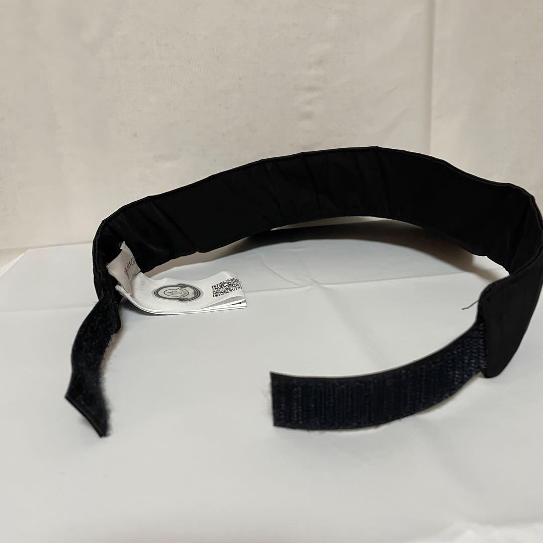 【MONCLER】 BERRETTO サンバイザー ロゴ入り