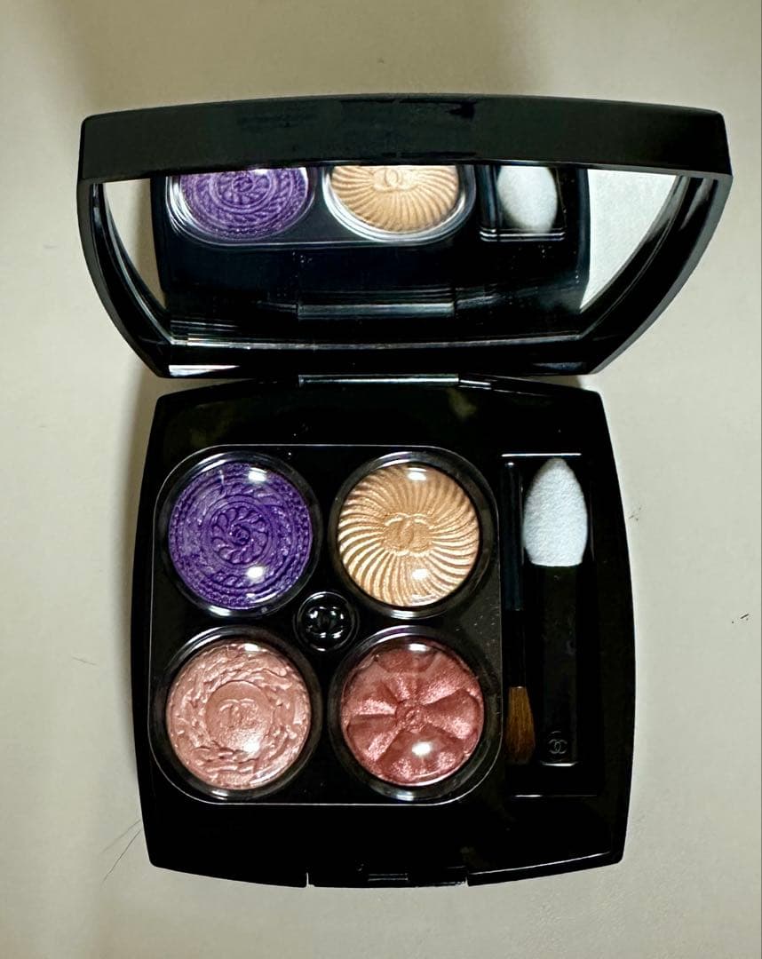 【新品未使用】CHANEL 【特別限定品】レ　キャトル　オンブル　ブトン239