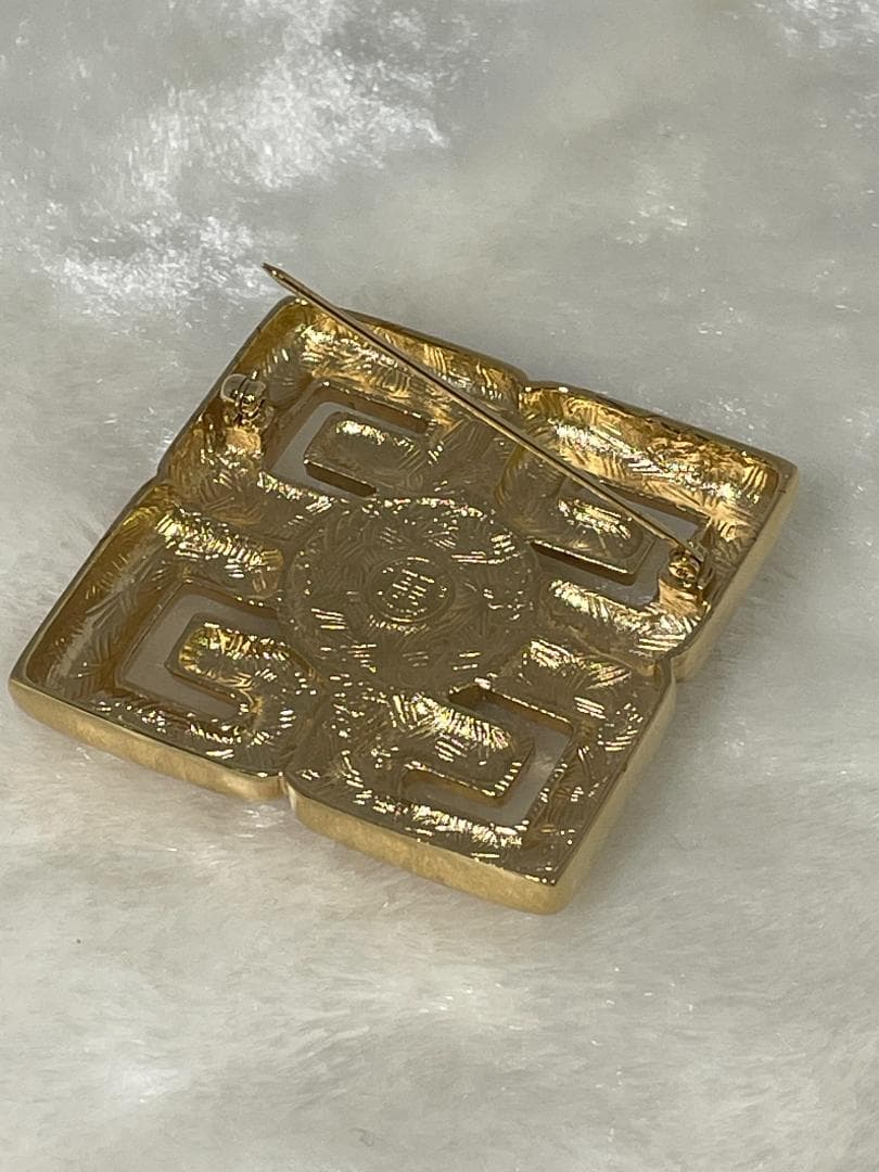 【美品】 ジバンシー パール ブローチ