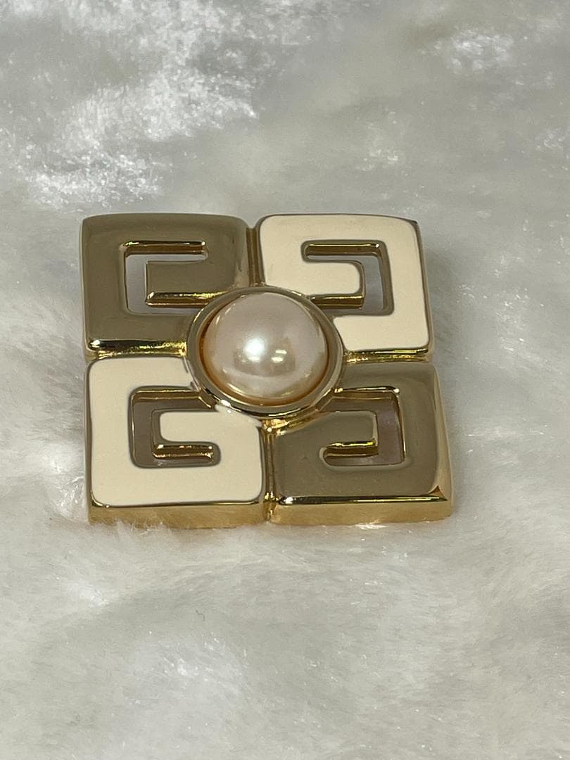 【美品】 ジバンシー パール ブローチ