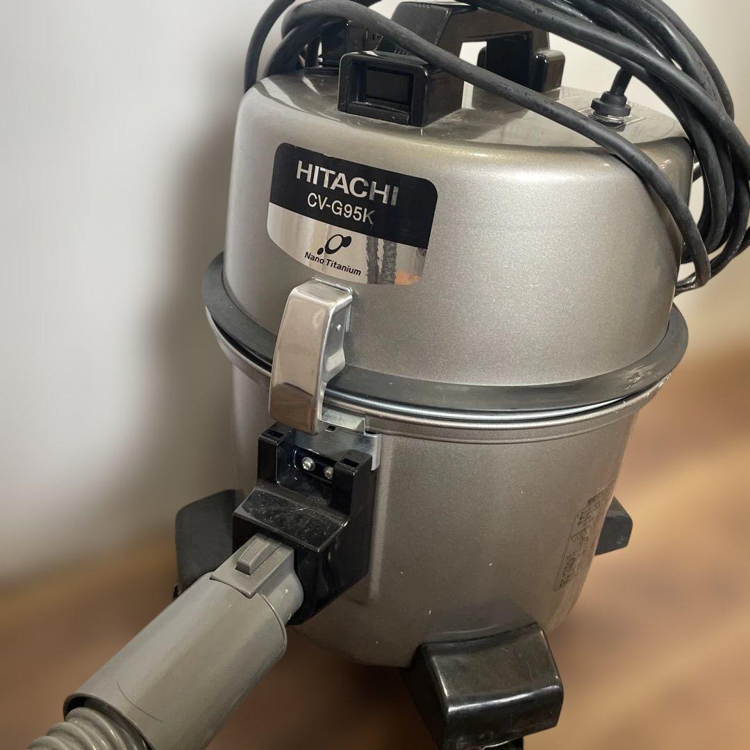 掃除機　HITACHI CV-G95K 2018年製　紙パック4つ付