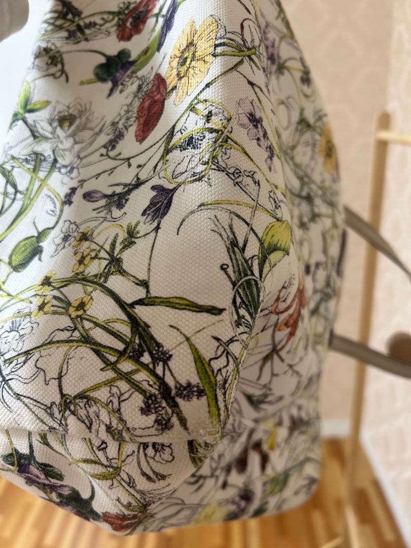 GUCCI 花柄キャンバスエコバッグ