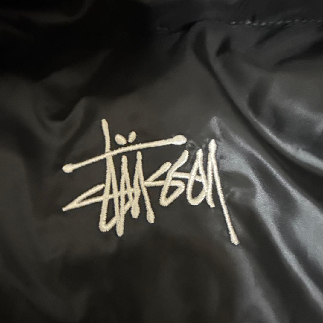 Stüssy ブラック ダウンジャケット