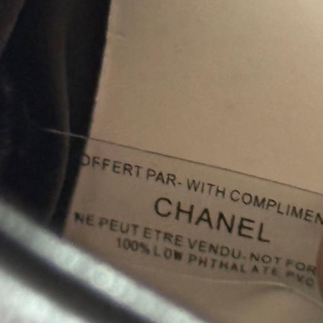 VIP会員限定 ノベルティ　ショルダーバッグ　ハートチャーム ブラック