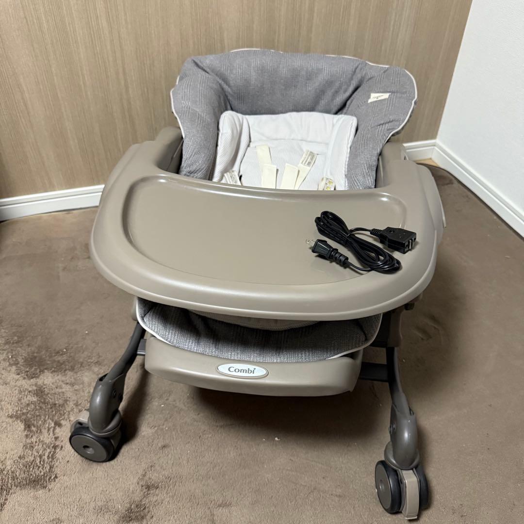 Combi ベビーザらス コンビ ネムリラ オートスウィング Simplight