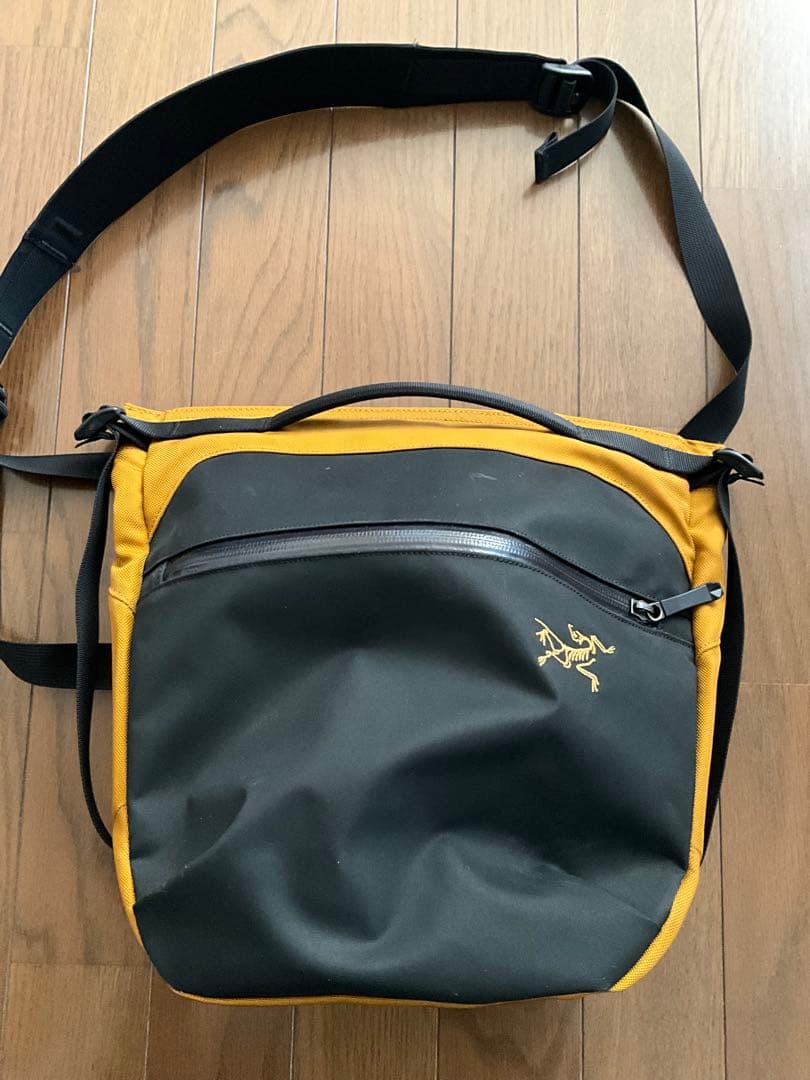 バッグ Arro8 Shoulder bag