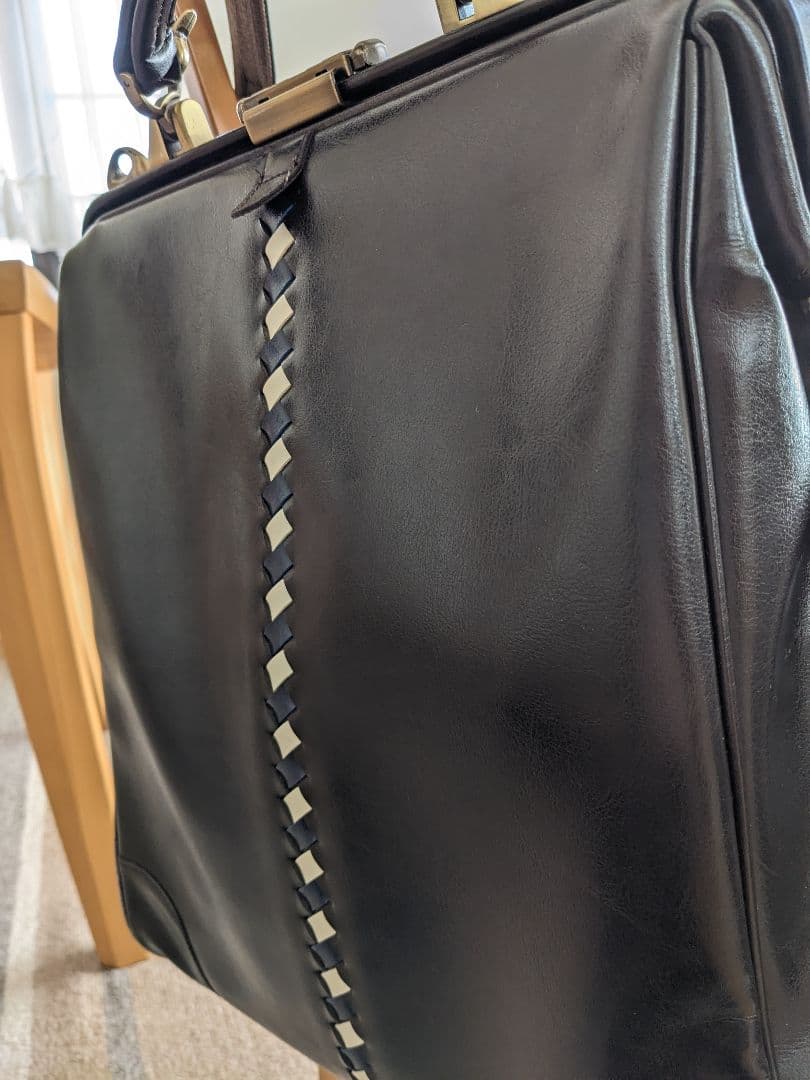 限定デザイン！ YOUTA ダレスバッグ Mサイズ チョコ（ブラウン）