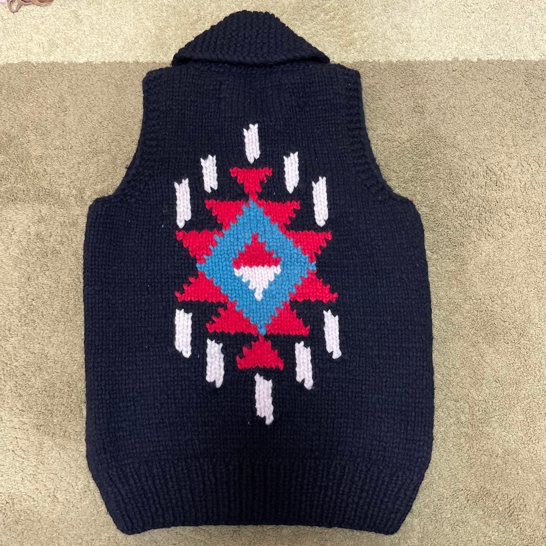 新品未使用！タグ付！Kanata カナタカウチンニットベスト ウール製