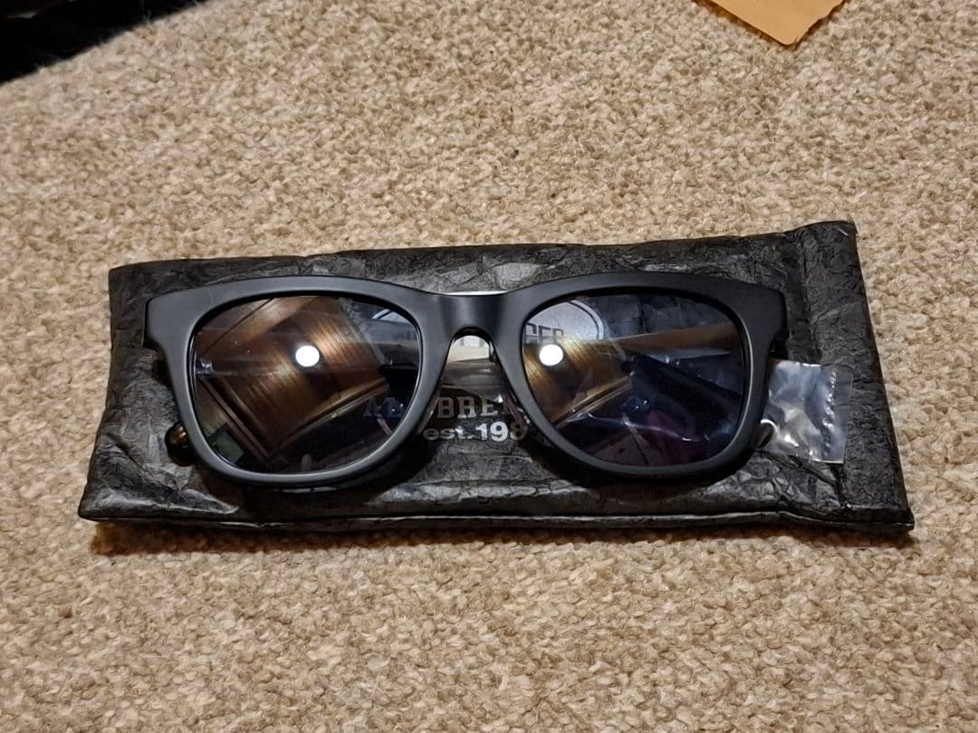 新品未使用 完売 チャレンジャー Challenger サングラス 長瀬