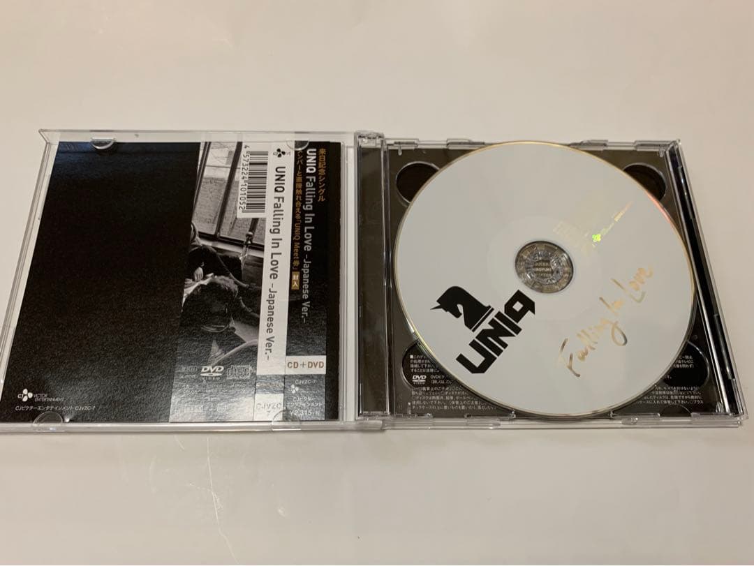 【UNIQ】Falling In Love 日本版　※特典カード付 スンヨン