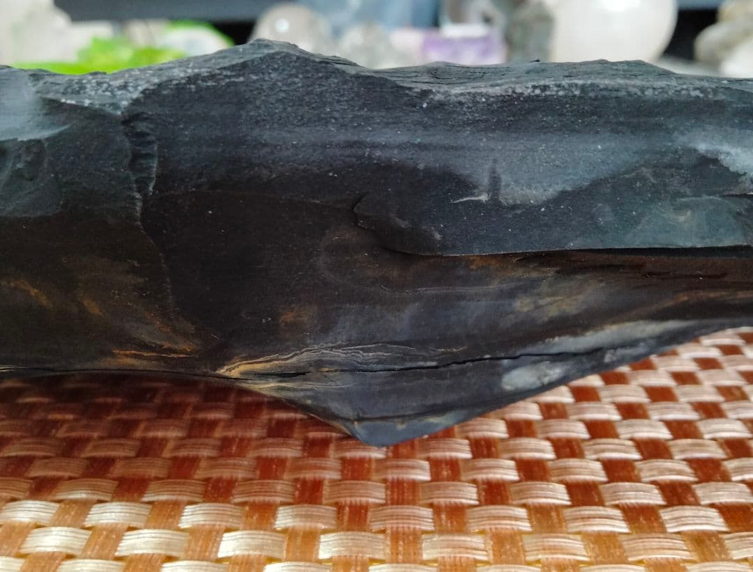 【大サイズ】★マイナスイオン★★免疫力★★冷え・凝り★913gブラックシリカ原石