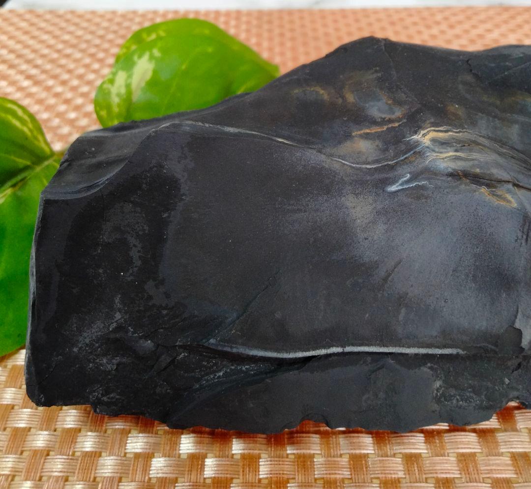 【大サイズ】★マイナスイオン★★免疫力★★冷え・凝り★913gブラックシリカ原石