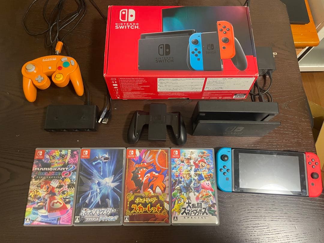 Nintendo Switch 本体 +ソフト　スマブラ・ポケモン・マリオカート