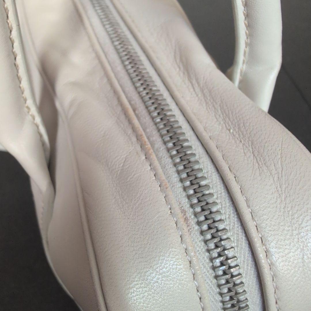 PRADA 　ハンドバッグ レザー　ダイヤル錠付き