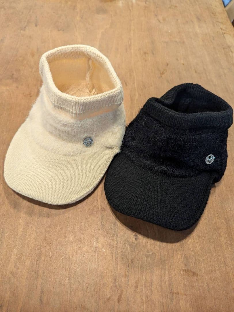 サンバイザーブラック ニット帽 ゴルフ スポーツ　防寒 耳カバー 毛糸 ファー