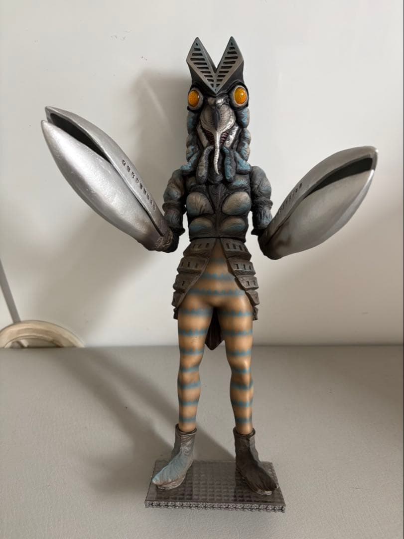 ウルトラマン　バルタン星人　フィギュア