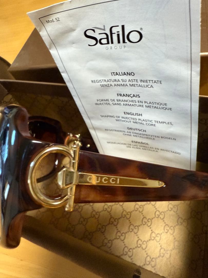 G UCC I サングラス　ケース付　2377