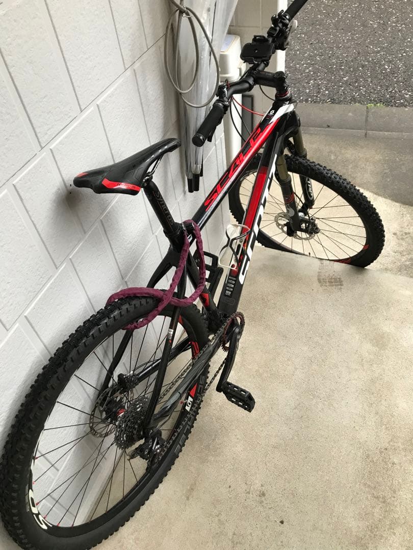 カーボンマウンテンバイク