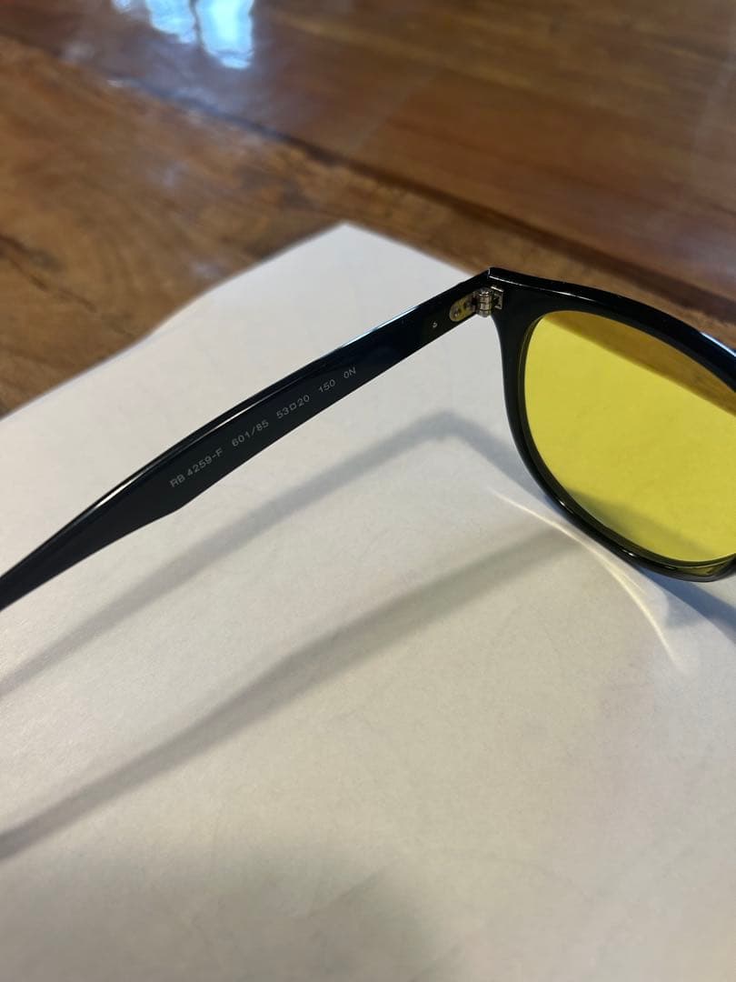 【鉄華団】サングラス Ray Ban 4259-F イエロー