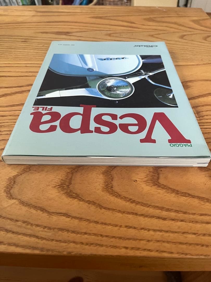 入手困難　美品　PIAGGIO Vespa FILE ベスパ　カタログ　90S