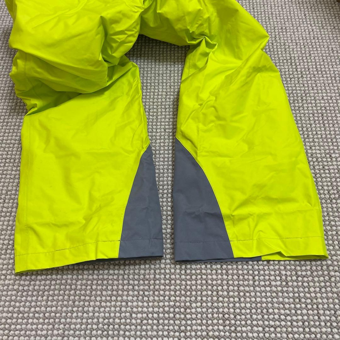 美品 モンベル 子供用 スキーウェア セット　上130 下140記名なし