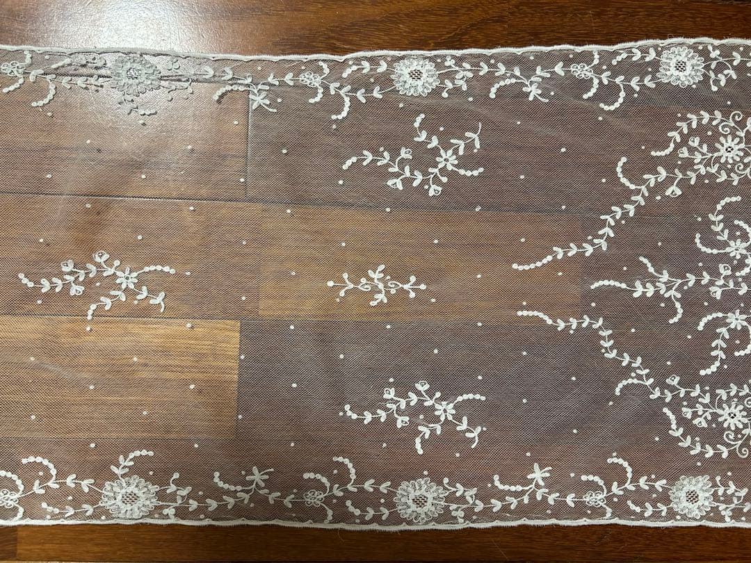 アンティークレース