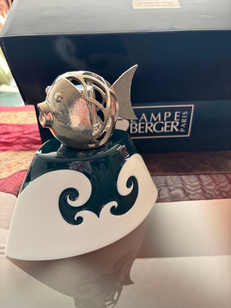 月　新品未使用Lampe Berger 銀色の魚