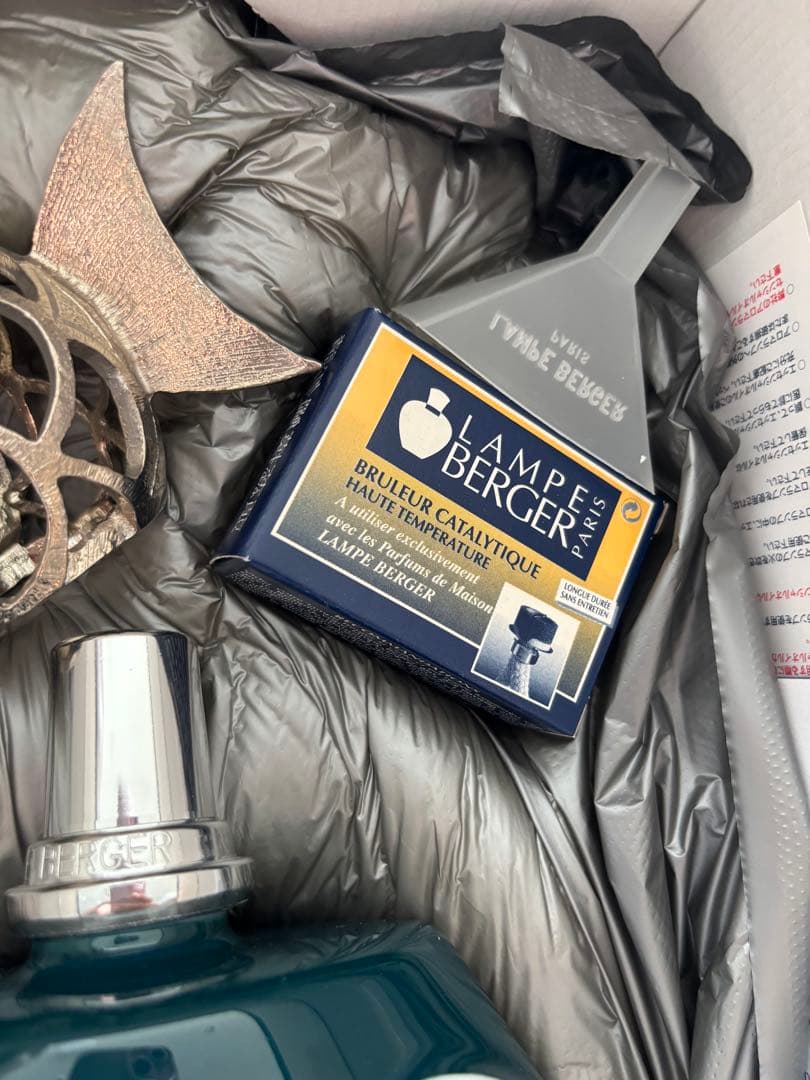 月　新品未使用Lampe Berger 銀色の魚